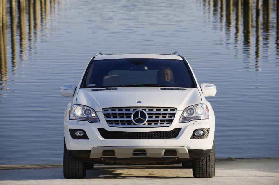  Mercedes-Benz ML-Class 2009 года  (фото 37 из 66)